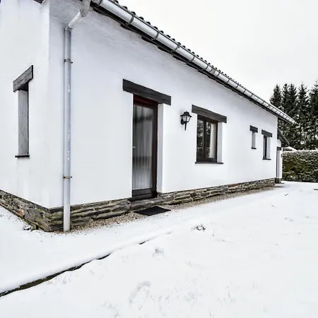 Casa de Férias Budget Holiday In Mont Liege With Garden