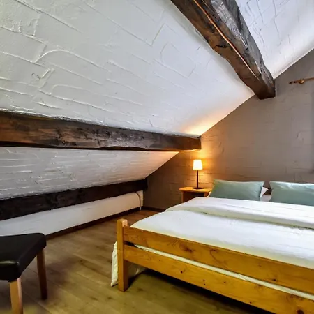 Budget Holiday In Mont Liege With Garden Dom wakacyjny *
